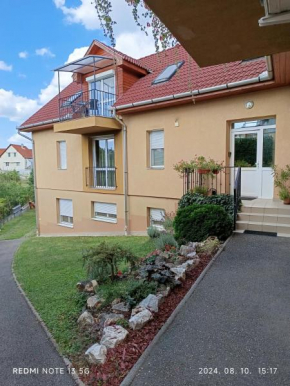 Zita Apartman
